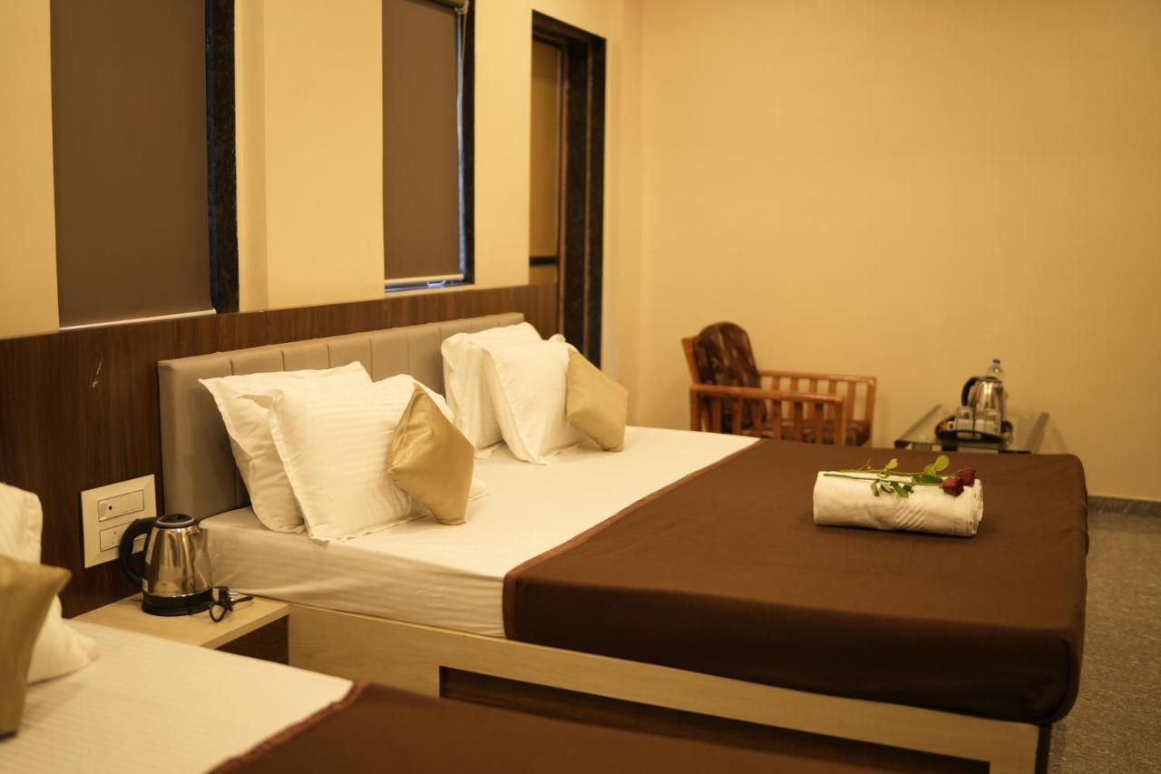 Hotel Sitara Inn Ratnāgiri Exterior foto